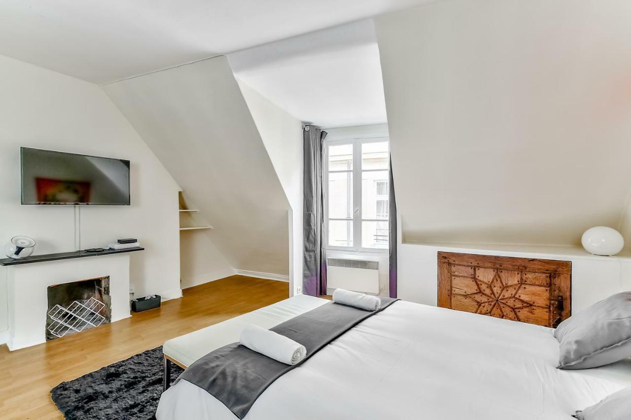 פריז Love Nest In Saint-Michel מראה חיצוני תמונה